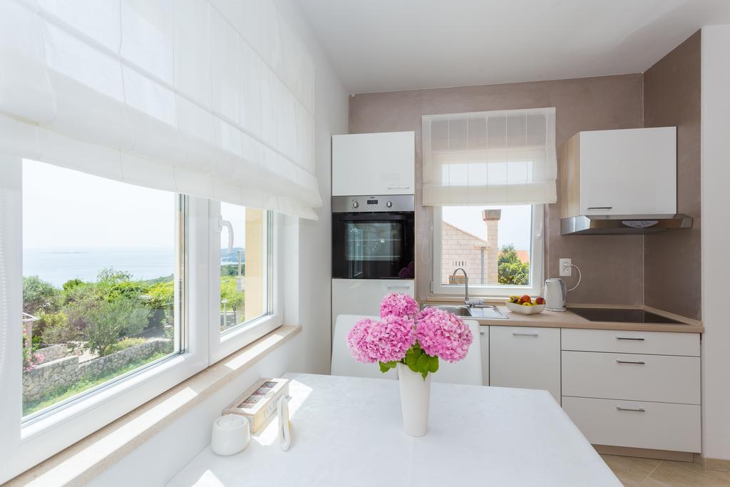 Apartment & Room Ladisic 오라사크 외부 사진