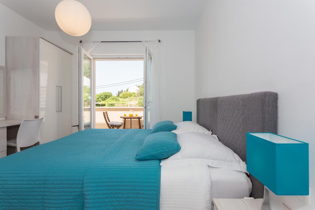 Apartment & Room Ladisic 오라사크 외부 사진