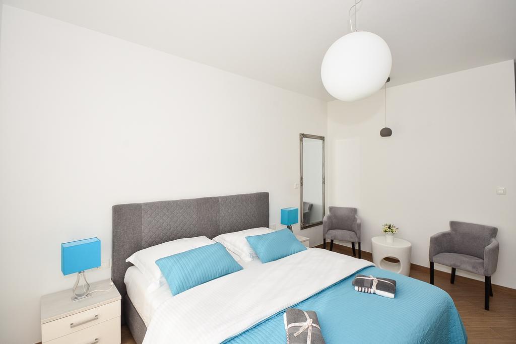 Apartment & Room Ladisic 오라사크 외부 사진